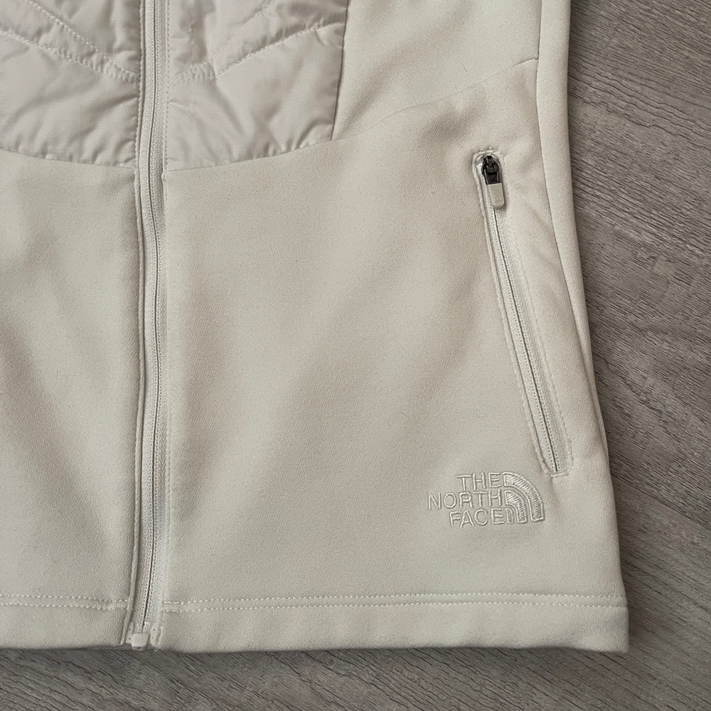 The North Face Hooded Vest Womens Size Sp white  Quilted Front Flashdry Full Zip - Picture 2 of 10